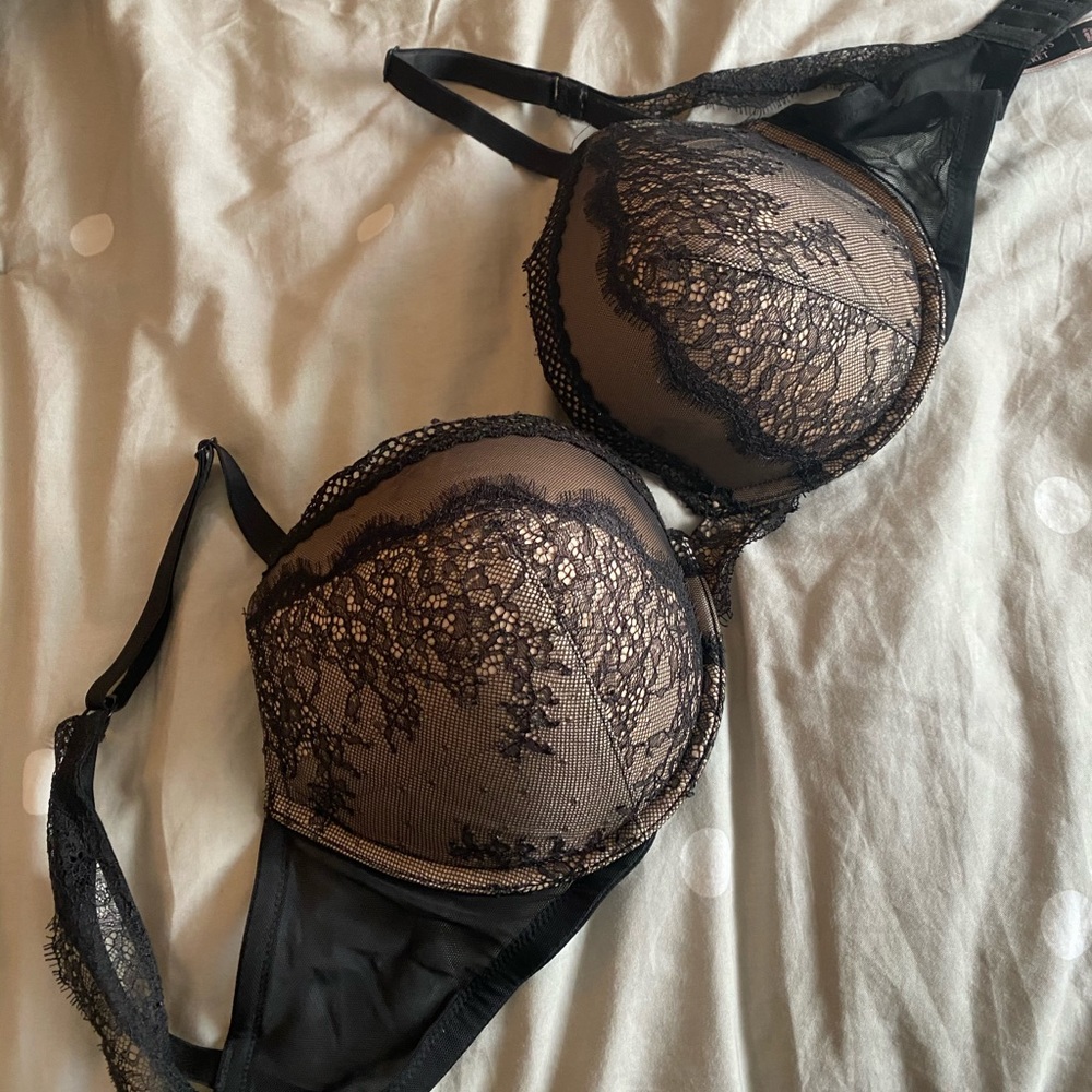 Gorgeous VS very sexy push up bra 34DDD